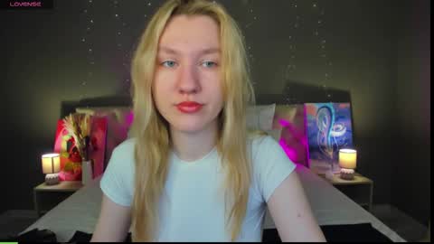 melissa_moooree online show from October 21, 9:24 am