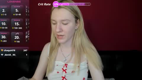 Snapshot of melissa_moooree chatting on October 17, 2:20 pm melissa_moooree online show from October 17, 2:20 pm