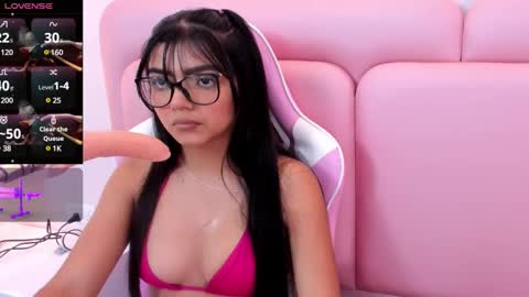 Snapshot of melissa_standfor chatting on February 22, 7:43 pm Melissa online show from February 22, 7:43 pm