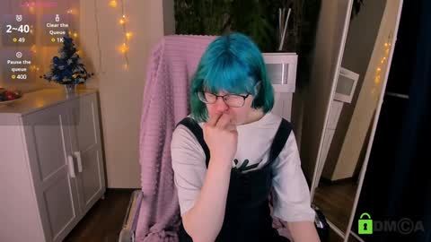 Melissa online show from December 28, 9:51 pm