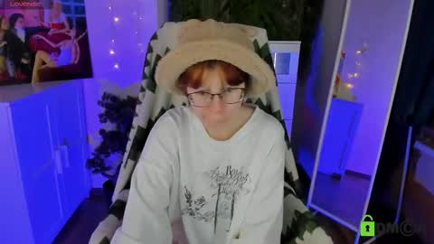 Melissa online show from November 27, 8:45 pm