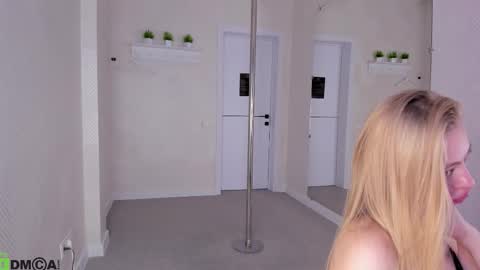 Melissa online show from October 14, 3:42 am