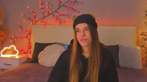 Snapshot of melissacrayzy chatting on October 17, 5:32 am MelissaCrayzy online show from October 17, 5:32 am