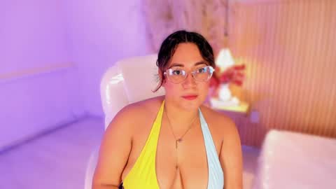 M E L I S S A  online show from April 19, 11:54 am