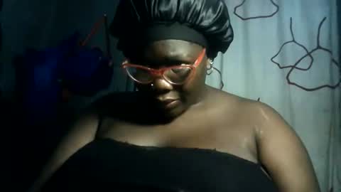 Melissa  online show from May 30, 7:32 pm