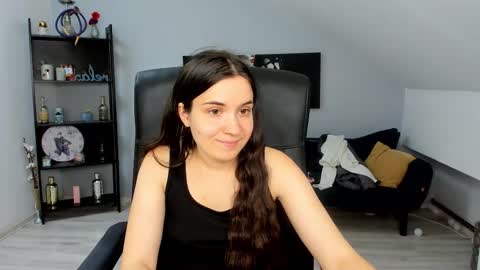 Snapshot of melissawiliam chatting on October 3, 11:48 am melissawiliam online show from October 3, 11:48 am
