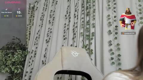 mell milles online show from September 24, 2:27 pm