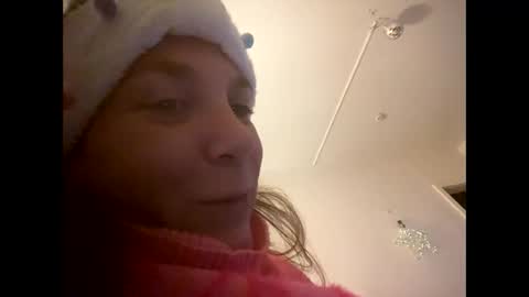 Snapshot of melli23 chatting on December 29, 5:12 pm Melli online show from December 29, 5:12 pm