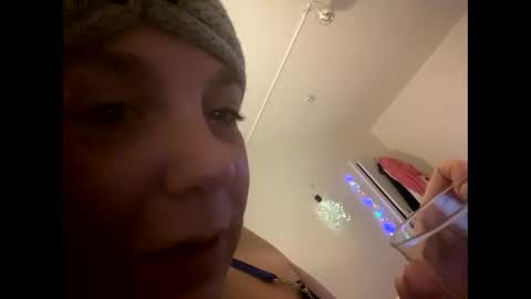 Snapshot of melli23 chatting on January 2, 7:18 pm Melli online show from January 2, 7:18 pm