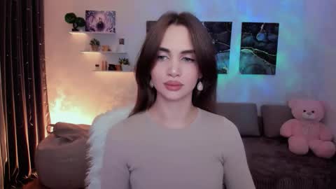 Tessa online show from December 13, 8:48 pm