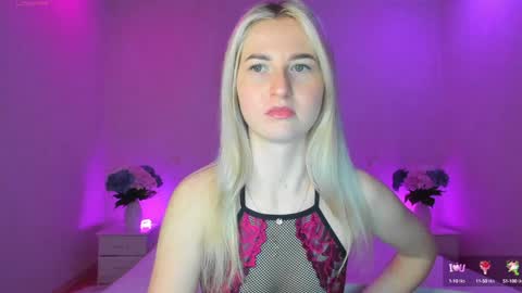 Snapshot of mellina_tey chatting on January 15, 9:30 pm Mellina online show from January 15, 9:30 pm