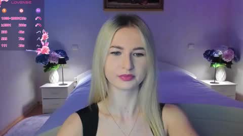 Mellina online show from March 25, 10:01 pm