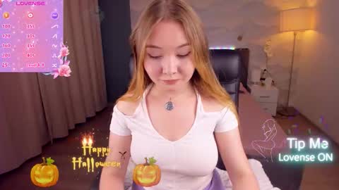 Mellisa online show from October 31, 5:42 am