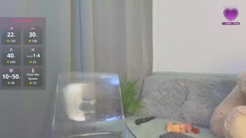 Snapshot of mellisakim chatting on October 13, 3:42 am Mellisa online show from October 13, 3:42 am