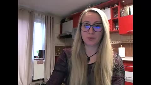 Melly online show from February 13, 8:49 am