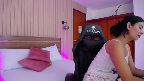 Melody  online show from December 17, 12:33 pm