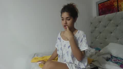 Snapshot of melody_phillips2 chatting on December 30, 9:48 am melody phillips online show from December 30, 9:48 am