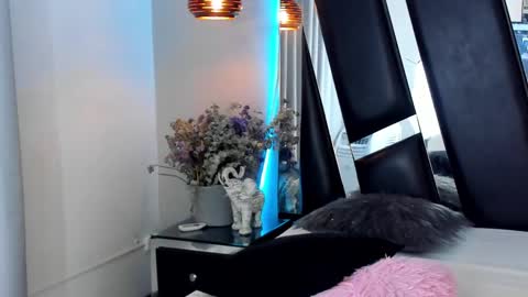 MELODY online show from December 19, 8:23 pm