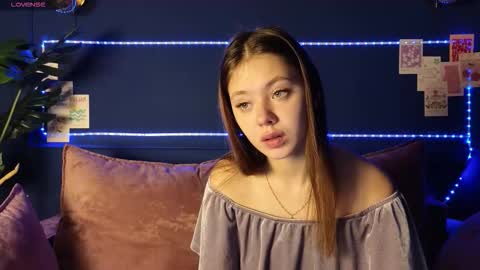 Snapshot of meow_mellie chatting on October 12, 4:48 am meow_mellie online show from October 12, 4:48 am