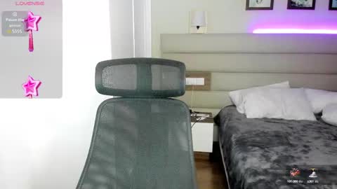 Megan online show from February 18, 7:43 pm