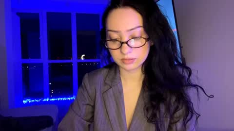MeowAlika online show from April 30, 5:51 pm