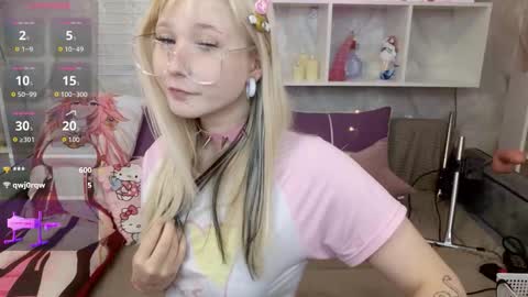 Snapshot of meowkakitty chatting on September 24, 2:21 am MeowkaKitty online show from September 24, 2:21 am