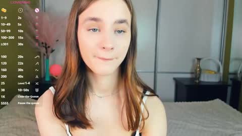 Julie online show from April 3, 11:41 am