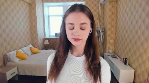 Snapshot of meoww_meows chatting on October 3, 9:14 am Julie online show from October 3, 9:14 am