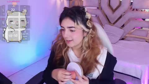 Snapshot of meraki_fraise chatting on September 16, 7:55 pm online show from September 16, 7:55 pm