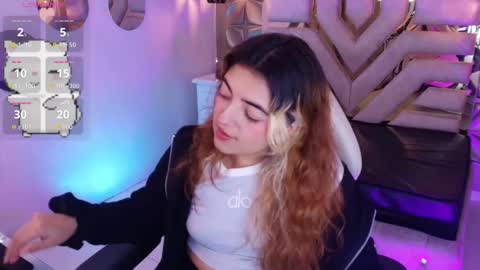 Snapshot of meraki_fraise chatting on September 11, 7:25 pm online show from September 11, 7:25 pm