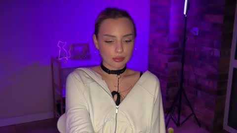 Meri Greys online show from April 28, 9:29 pm