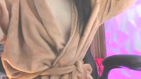 Meribeth Haru online show from July 28, 8:12 pm