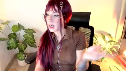 Snapshot of meridaxbrave_ chatting on September 21, 2:21 am laura 3 i am independent model online show from September 21, 2:21 am