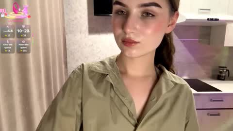 Rina online show from November 3, 6:01 pm