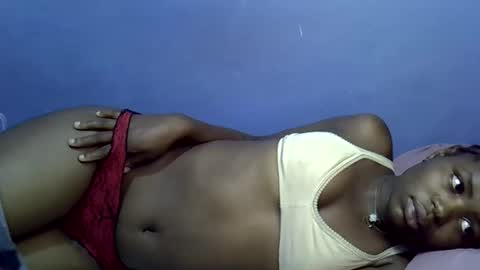 Snapshot of merlin_queen chatting on October 10, 1:54 am merlin_queen online show from October 10, 1:54 am