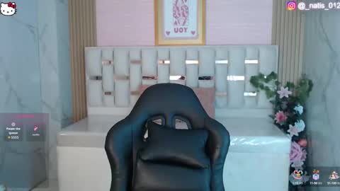 Snapshot of merloth_sub chatting on September 28, 1:05 pm Merloth online show from September 28, 1:05 pm