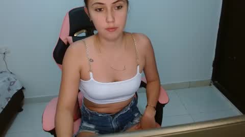 merly_14 online show from July 28, 3:04 am