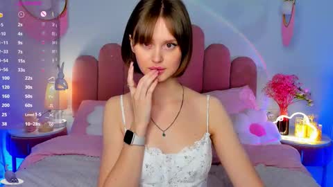 Snapshot of merylew chatting on October 18, 5:54 am Anna online show from October 18, 5:54 am