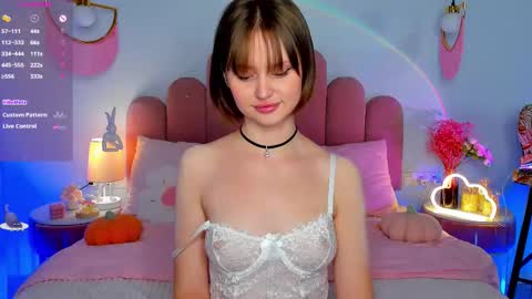 Snapshot of merylew chatting on October 16, 5:43 am Anna online show from October 16, 5:43 am