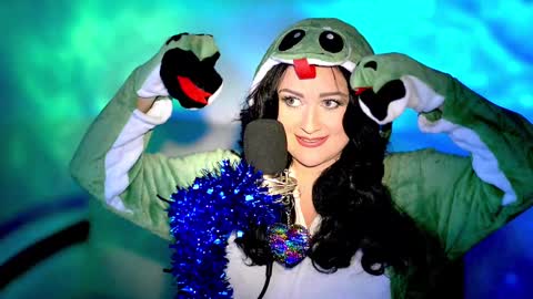 Snapshot of mesaland chatting on December 30, 6:16 pm Meskhimusic online show from December 30, 6:16 pm