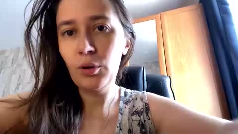 Jessica online show from April 2, 7:06 am