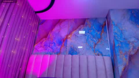 Emi online show from March 7, 7:32 pm