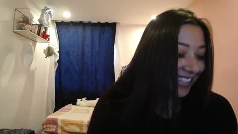 Snapshot of mia_112022 chatting on December 6, 9:23 pm Mia zoe online show from December 6, 9:23 pm