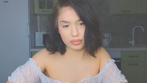 Mia online show from February 23, 10:16 pm