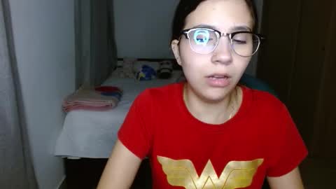 Mia online show from November 7, 3:12 am