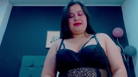 C A L L  M E  M I A  online show from September 21, 5:06 am