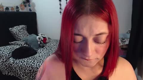 mia online show from January 6, 12:47 am