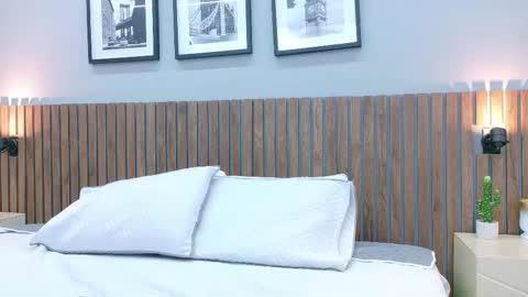 Mia Bellefort online show from January 13, 8:13 pm