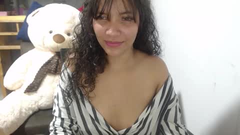 Mia  online show from March 11, 1:54 am