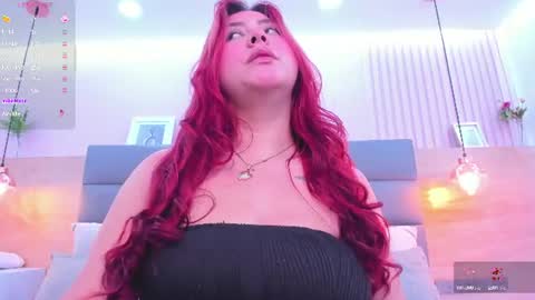 Mia online show from June 10, 9:46 pm